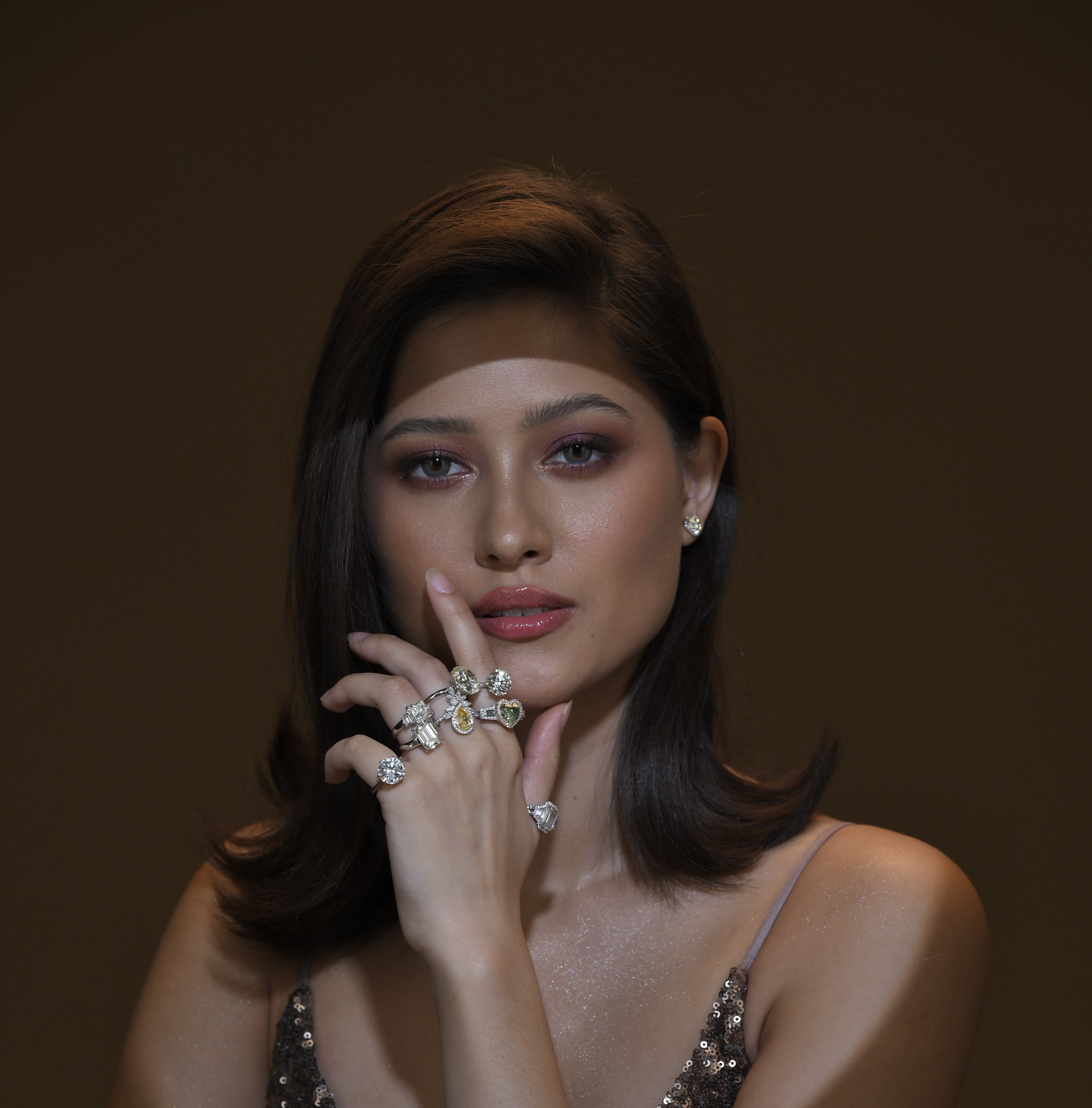 Diamond-Life-Feature-01